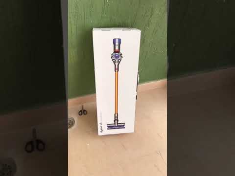 Unboxing- Dyson V8 Absolute+ Cord-Free Vacuum (Yellow)