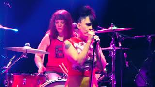 Bikini Kill - Double Dare Ya /  Suck My Left One (Hollywood Palladium, L.A. CA 4/25/19)
