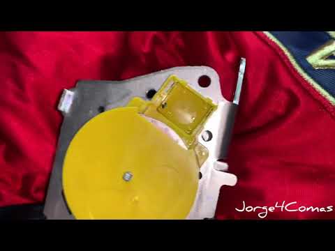 Alfa Romeo 4C tensor cinturón bloqueado