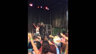 Awkward pt 2 Live - Social Club - KB2015