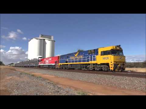 Pacific National 6MP5 Crossing 5PM5 at Nantawarra 30/01/2016