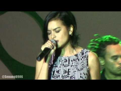 LLW ft. Eva Celia - Alternation @ JJF 2013 [HD]