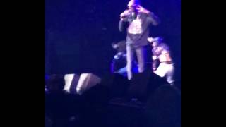 Bizzy Bone🎙👊🏽 on Instagram  “My nigga up there gettin&#39; it     @snoopdogg fuck that shit up     He