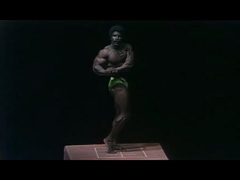 Robby Robinson - Mr. America 1975 Posing