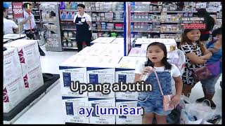 Random Kid at the mall covers Maghihintay Muli by Jona