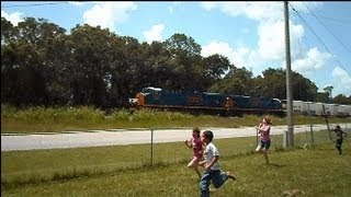 preview picture of video 'CSX Tropicana Train Movie Cameras On Locomotive'