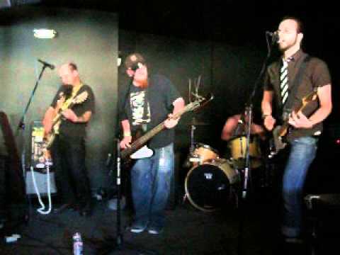Faulty Conscience - I Wanna Be A Homosexual (Screeching Weasel cover) Live at Last show