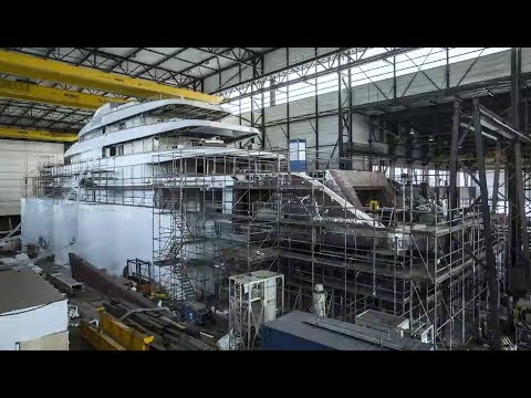 Olanda, così nasce un super-yacht: il timelapse di 3 anni di lavori | Insider Italiano