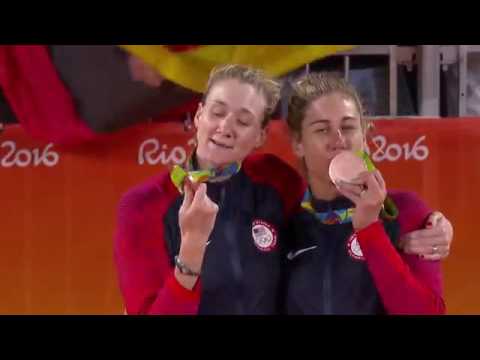 Kerri Walsh Jennings and April Ross receive bronze medal