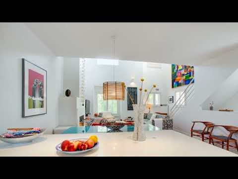 Cool Contemporary Santa Monica Loft