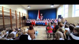 preview picture of video 'Karniewo - Zespół Szkolno - Przedszkolny (Święto niepodległości)'