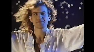 Men Without Hats - Moonbeam (1987 Music Video)