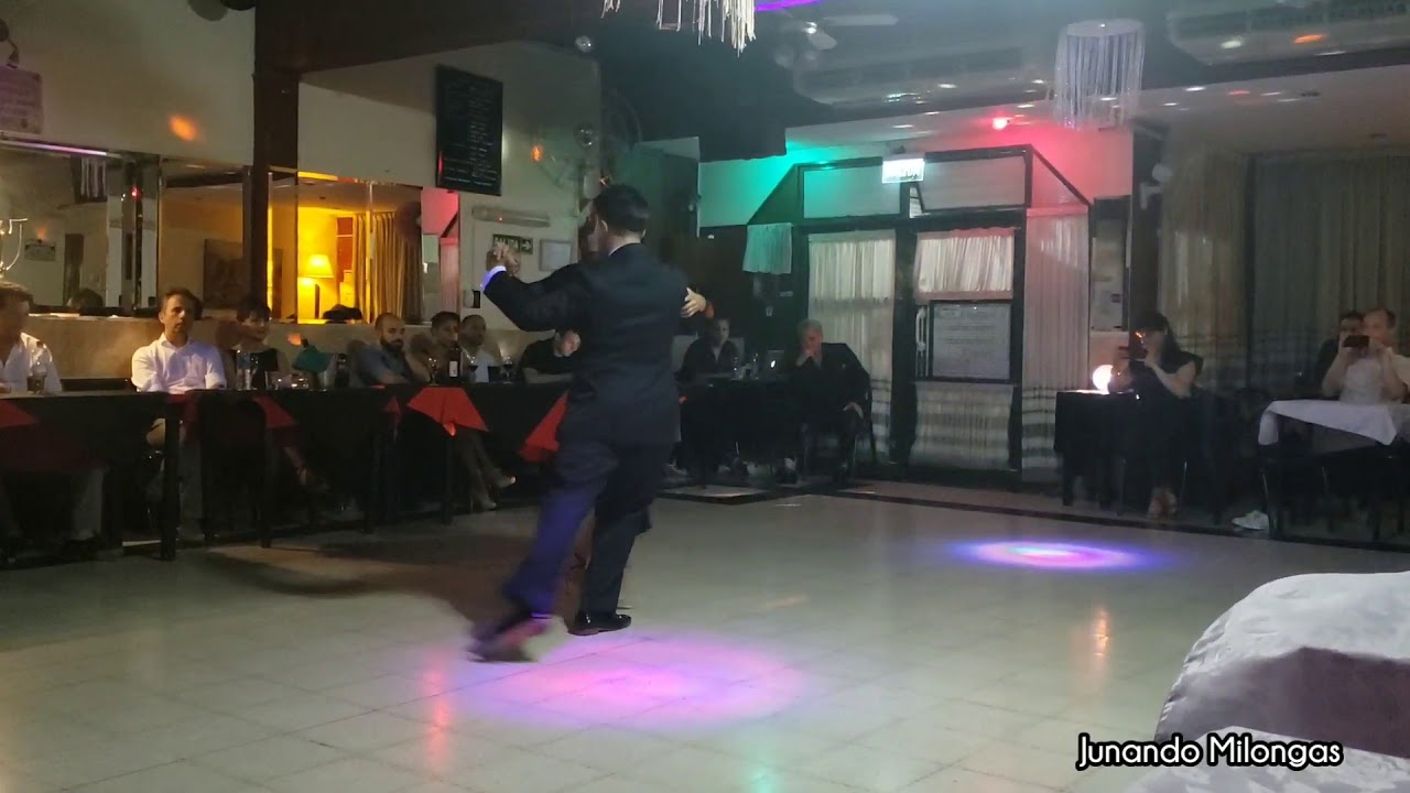 CRISTHIAN SOSA & MAGDALENA VALDEZ