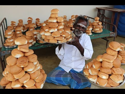 村の屋外で作る巨大バーガー のサムネイル