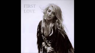 Ke$ha - First Love