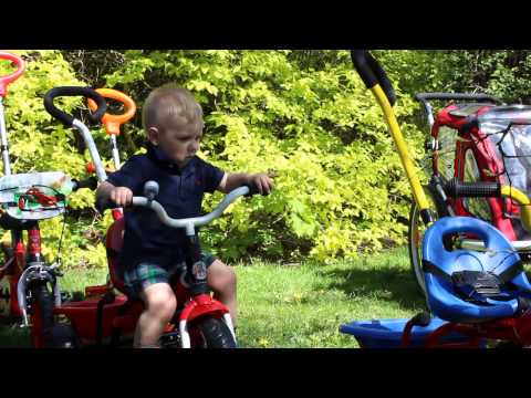 Bonnen i Billesholm har trampbilar, trehjulingar och vagnar som barnen gillar