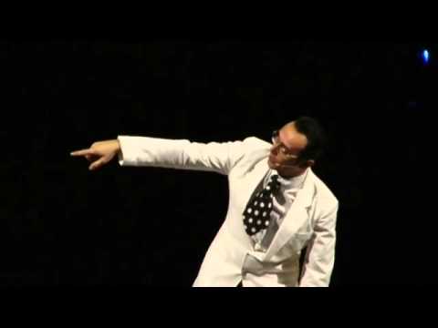 Giuseppe Giacobazzi 10/13: il 118! La storica gag del MOTORINO!