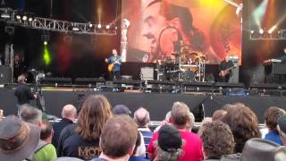 preview picture of video 'Horslips - Shakin All Over at Cropredy 2011'