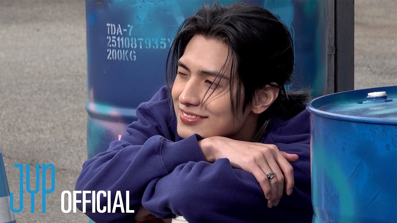 Xdinary Heroes 2026 Summer Special 〈The Xcape〉 MD Shooting Sketch