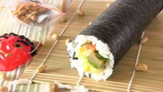 Lucky Eho Maki (Salmon Avocado Alasca Futomaki Sushi Roll) Recipe 福を呼ぶ恵方巻き レシピ