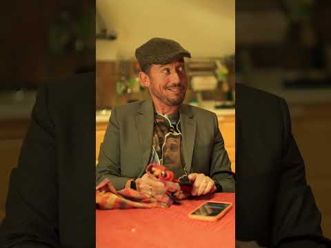 A lavari la testa a lu sceccu si perdi acqua, sapuni e tempu 😅🫏 #casasilva #sitcom #padreefiglia #