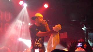 16 - Black Milk - Hell Yeah part 1 (Live at Nouveau Casino 15/07/09)