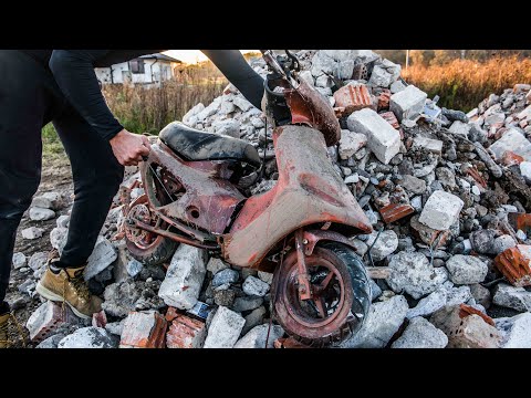 2-Stroke Scooter YAMAHA edition Valentino Rossi - Restoration Abandoned minibike 49cc