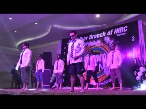 Funny Mime Dance performance on Bollywood songs melody