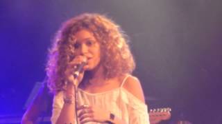 Izzy Bizu - What Makes You Happy @ Heaven