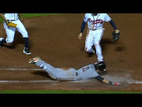 MIA@ATL: Freeman schafft es ohne Unterstützung an der ersten Base raus