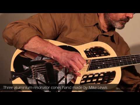 Fine Resophonic - Flamed Maple Tricone - Guitares au Beffroi 2014 par Pascal Mesnier