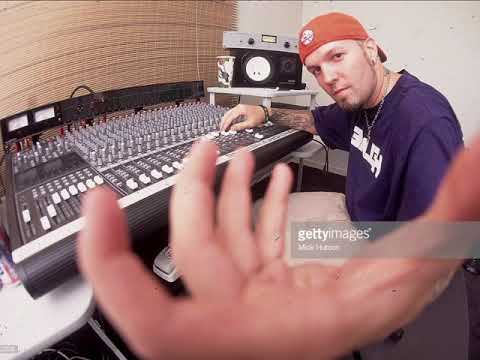 Limp Bizkit rock away