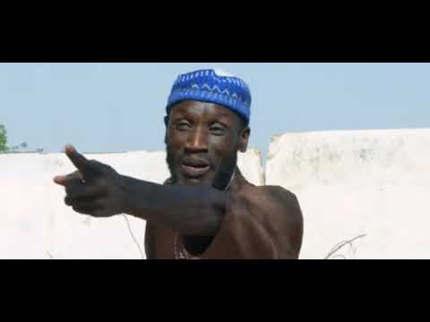 Sanékh pleure - poubou Baba Djémé mdr