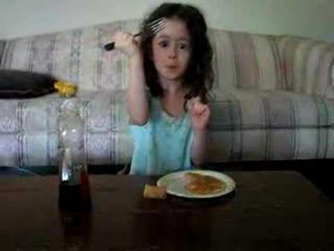 download lagu mp3 mp4 Coras Pancakes, download lagu Coras Pancakes gratis, unduh video klip Coras Pancakes