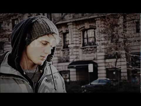 D-Romi - Gebrochene Flügel (lyrics)