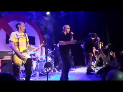 BAD RELIGION - Change of Ideas / Sometimes it Feels Like / I Want to Conquer the World (6/11/15)