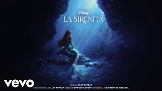 Kadr z teledysku Hay un rumor [The Scuttlebutt] (Latin Spanish) tekst piosenki The Little Mermaid (OST) [2023]