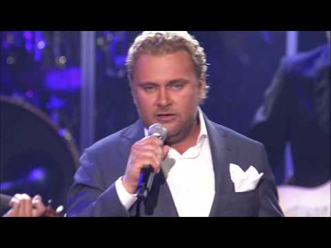 Wesly Bronkhorst - Steeds als jij me aankijkt (Live in het Concertgebouw)