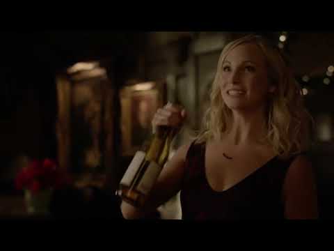 12 Days Of Christmas - The Vampire Diaries 8x07 Music Scene