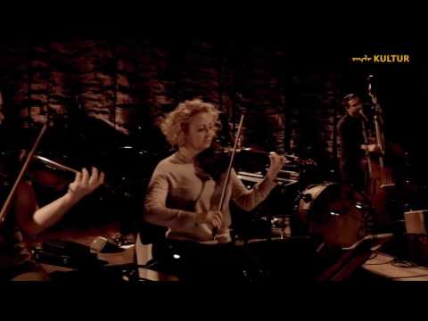 Glen Hansard e Javier Mas - Who By Fire (Leonard Cohen Cover)
