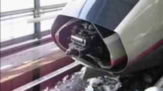 preview picture of video 'Coupling and uncoupling shinkansens at Morioka'