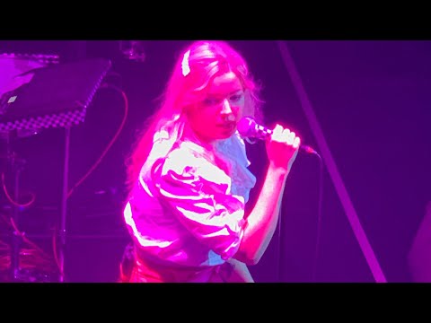 Violet Days - Supporting The Midnight