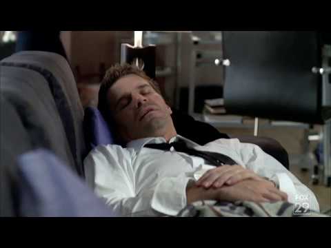 Bones 3x09 - Booth naps in Brennan's office