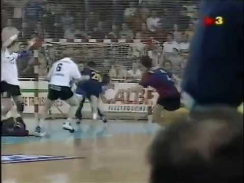 Gol de Ortega (28-24) en la Final Copa de Europa 1999/2000 - Barcelona-Kiel 29-24