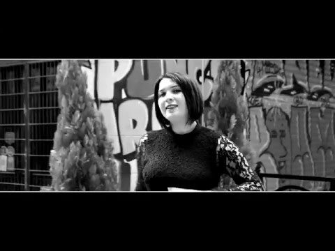 Canan Sağar - Yalnız Büyür Çocuklar