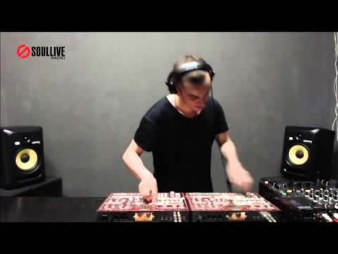 Ground Floor Radioshow Level 30 - Paul Begge (19.04.2016)