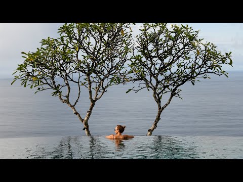 Esti fericit nu pentru că totul e bine, totul e bine pentru că ești fericit V_day ❤️ Uluwatu, Bali