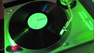 Common - Come Close (J-Dilla Remix) (Featuring Erykah Badu, Q-Tip, Pharrell Williams)