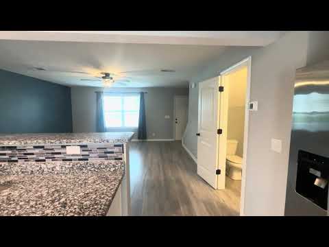 Lovely 2BR/2.5 BA Murfreesboro townhome in Evergreen Farms! Washer/dryer included! property video