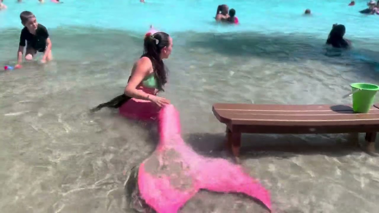 Promotional video thumbnail 7 for Swimming Mermaid